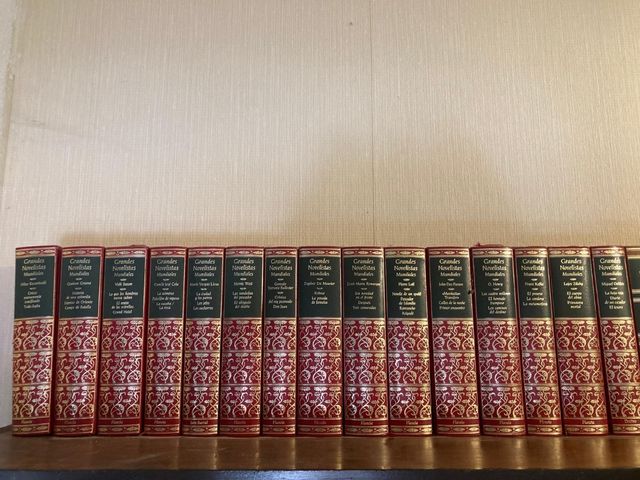 Colección 15 tomos de Grandes Novelistas Mundiales