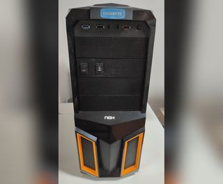 Torre PC: i5-4570, 16GB RAM, 120GB SSD, GTX1660