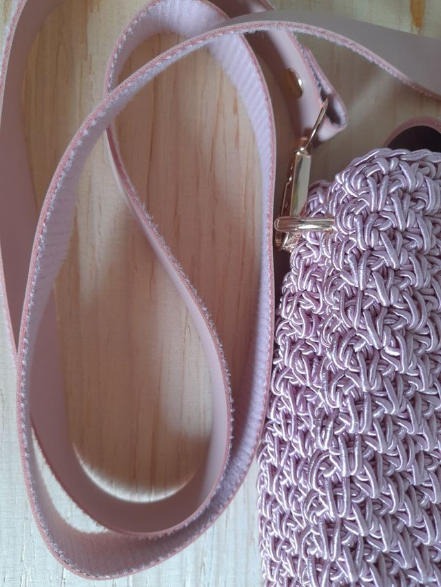 Borsa all'uncinetto rosa