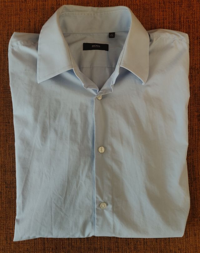 Camisa Hugo Boss azul, talla M
