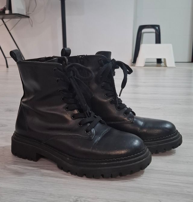 Botines negros mujer