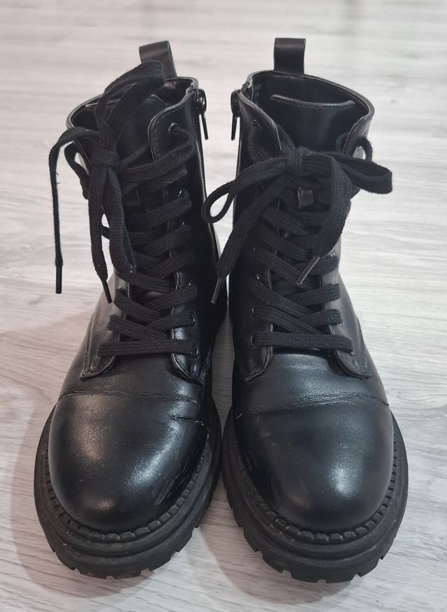 Botines negros mujer
