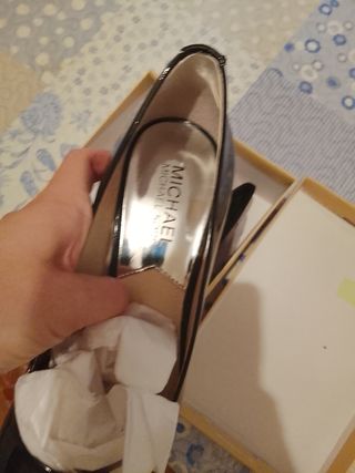 Zapatos Michael Kors beige mujer