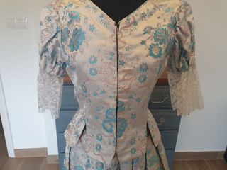Traje de fallera vintage azul y plata. 1971