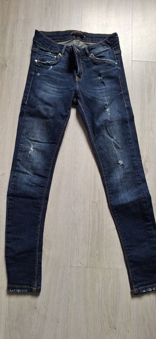 Pitillos rotos azul oscuro