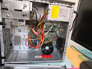 Torre HP Windows 10Pro + Pantalla Lg 22 pulgadas