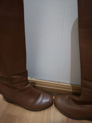 Botas Marrón Piel - Tacon Cuña