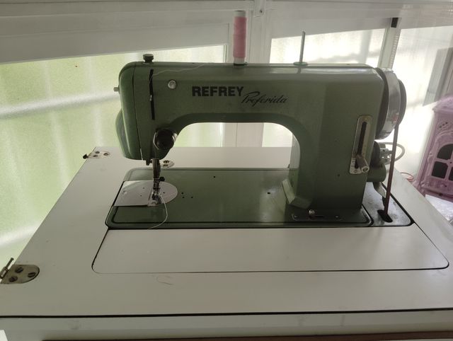 Máquina coser Refrey Preferida