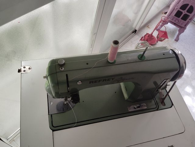 Máquina coser Refrey Preferida