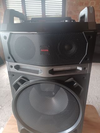 Altavoz Aiwa potente