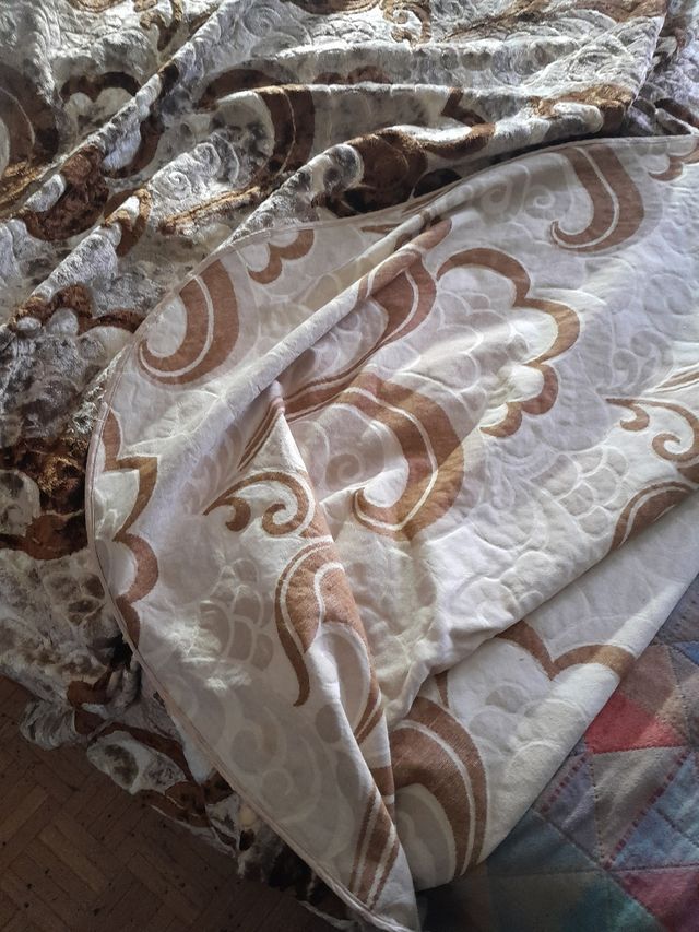 Trapunta Matrimoniale Beige e Marrone