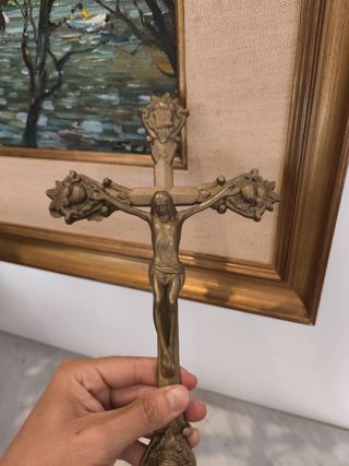 Cruz de altar antigua