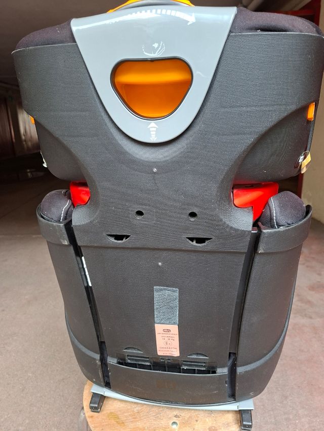 Seggiolino auto Chicco usato