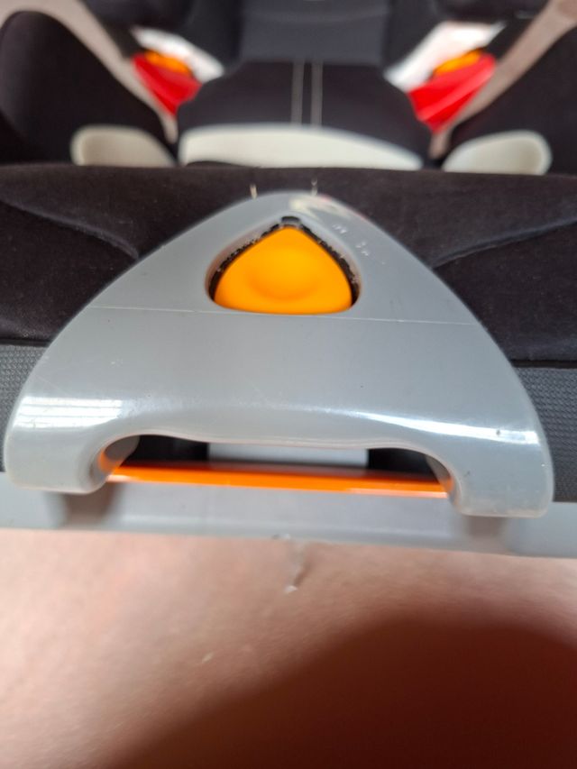 Seggiolino auto Chicco usato