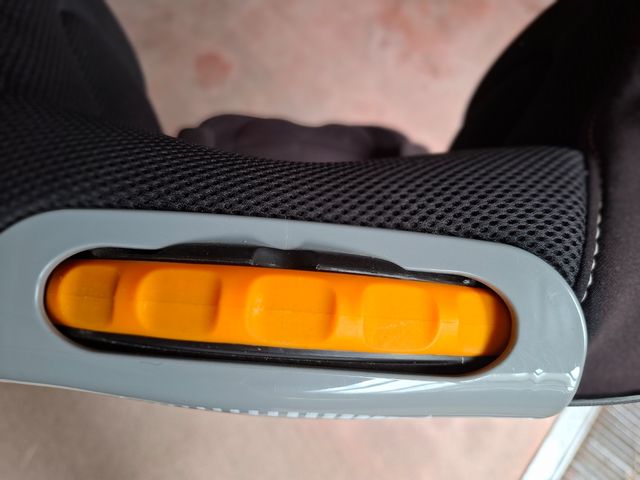 Seggiolino auto Chicco usato