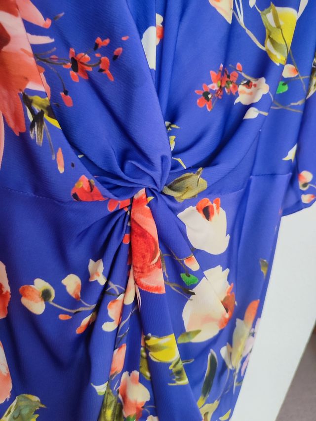 Vestido floral morado