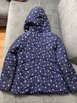 Chaqueta acolchada niña flores talla 9-10.   140CM