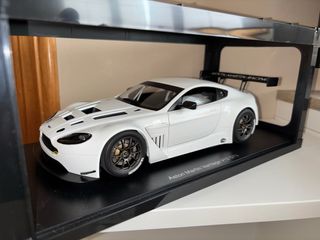Aston Martin Vantage V12 GT3 1:18