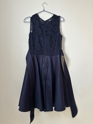 Vestido azul marino elegante