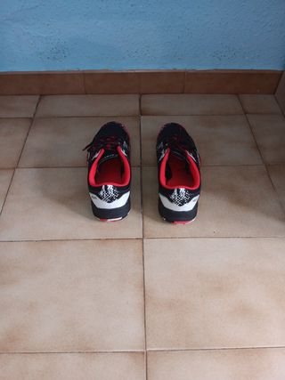 Zapatillas balonmano Atorka H500. Talla (EU) 42