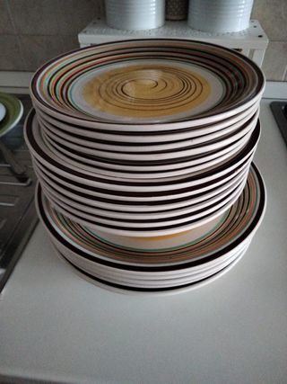 20 Piatti Ceramica Multicolor