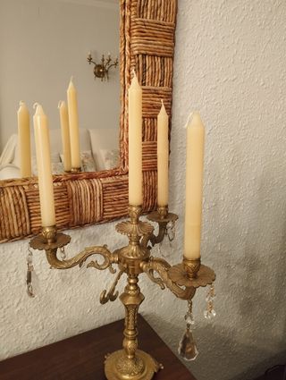 Candelabro antiguo dorado,con más de 145 años
