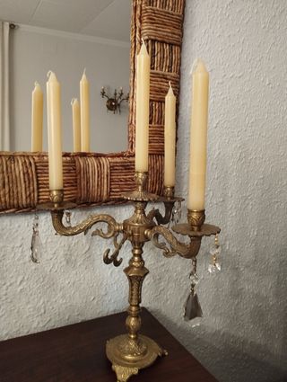 Candelabro antiguo dorado,con más de 145 años