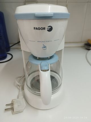 Cafetera Fagor Práctica