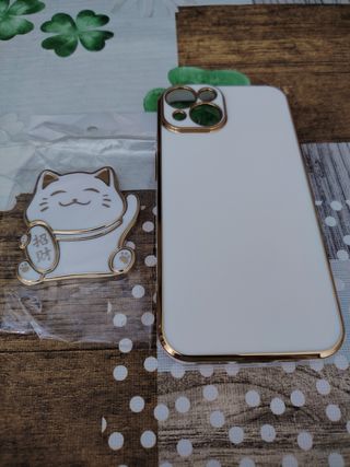 Funda iPhone 14 blanca con gato dorado