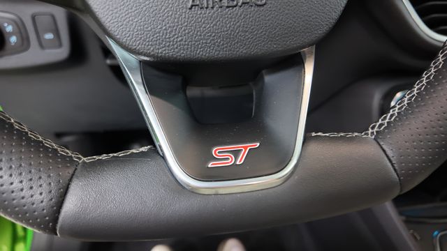 FORD Puma 1.5 EcoBoost ST Gold Edition