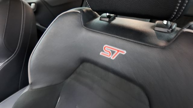 FORD Puma 1.5 EcoBoost ST Gold Edition