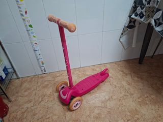 Patinete infantil rosa Playtive