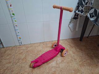 Patinete infantil rosa Playtive