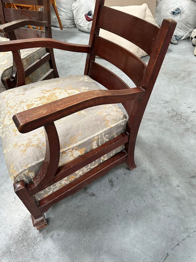 Sofá y sillones vintage de madera