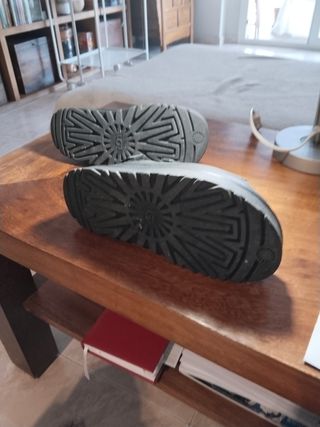 Sandalias UGG negras, talla 38