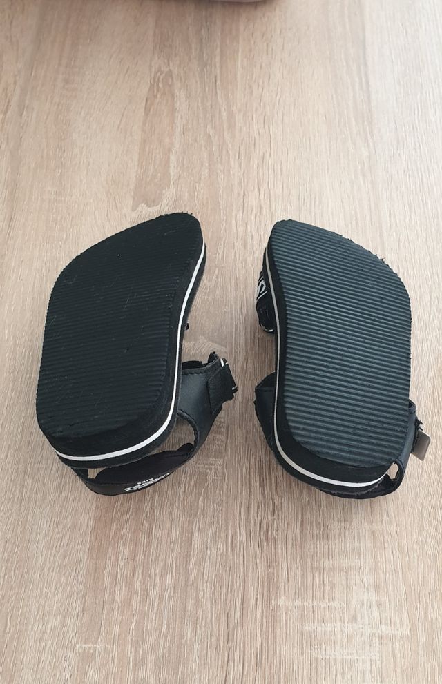 Sandalias Karl Lagerfeld niña