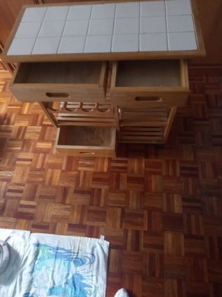 Carro de cocina con botellero