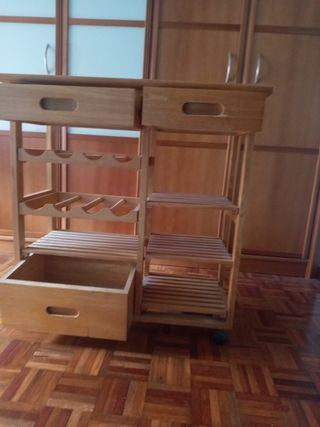 Carro de cocina con botellero