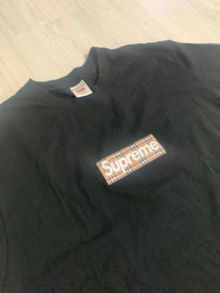 T-Shirt Supreme x Burberry 