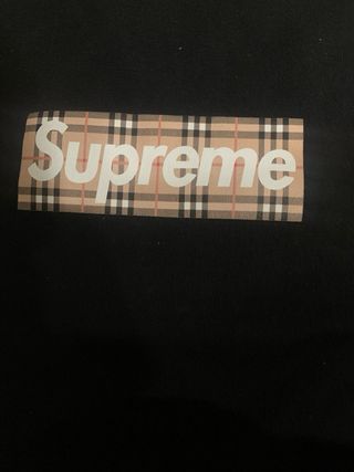 T-Shirt Supreme x Burberry 