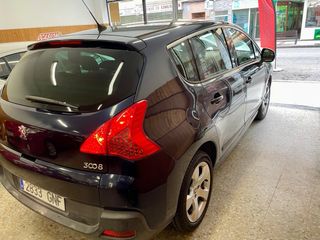 Peugeot 3008 2010