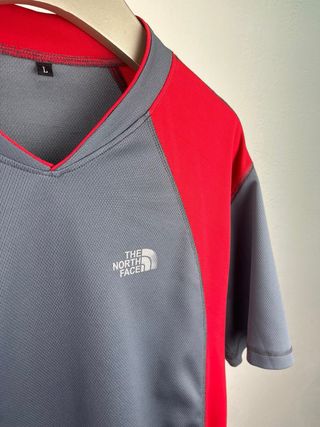 T-Shirt The North Face Grigia L