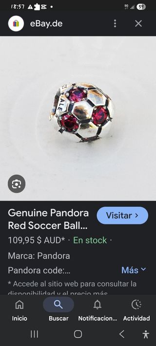 Charm Pandora fútbol rojo