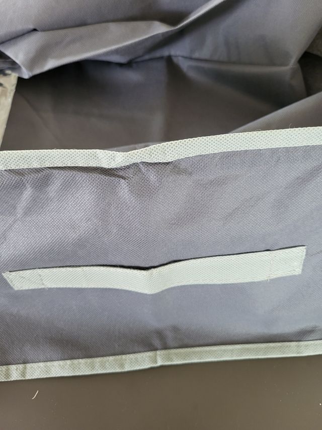 Custodia Grigia per Abiti