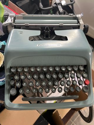 Máquina escribir Olivetti Lettera 44