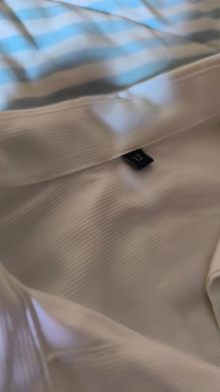 Traje de comunión blanco y dorado