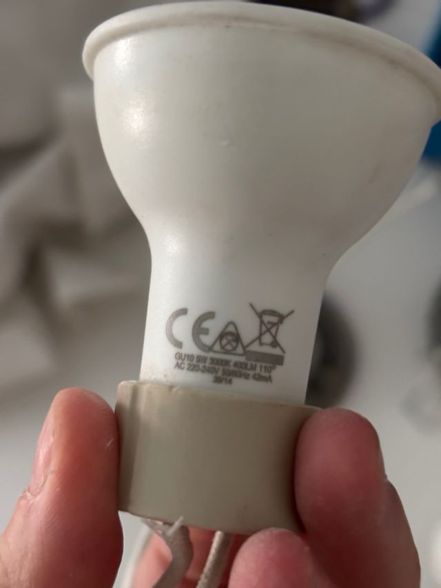 Focos empotrados luz techo halógenos