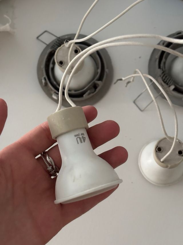 Focos empotrados luz techo halógenos