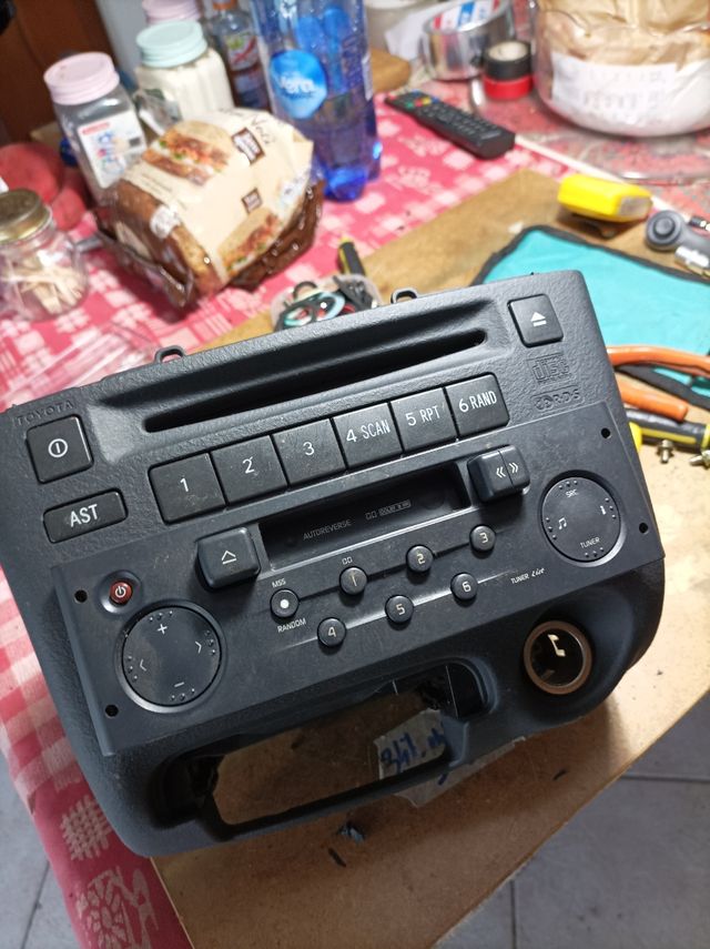 Autoradio Toyota Yaris (2002-2005) - Non funziona