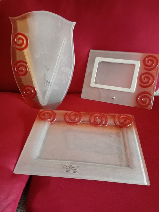 Juego de : jarron, bandeja y cuadro de fotos